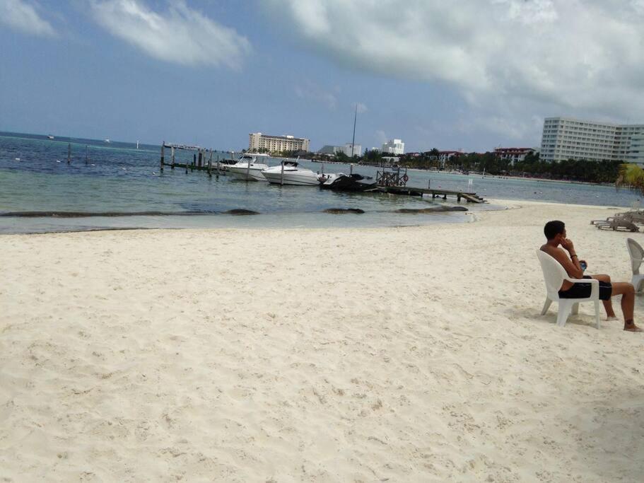 Appartamento Amazing Ocean Front. 418 Cancún Esterno foto