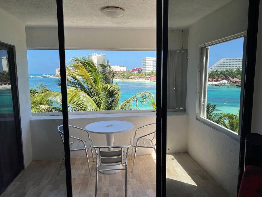 Appartamento Amazing Ocean Front. 418 Cancún Esterno foto
