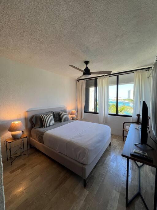 Appartamento Amazing Ocean Front. 418 Cancún Esterno foto